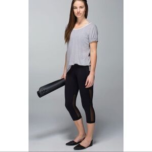 Lululemon Black Breathe Easy Crop Legging Size 4